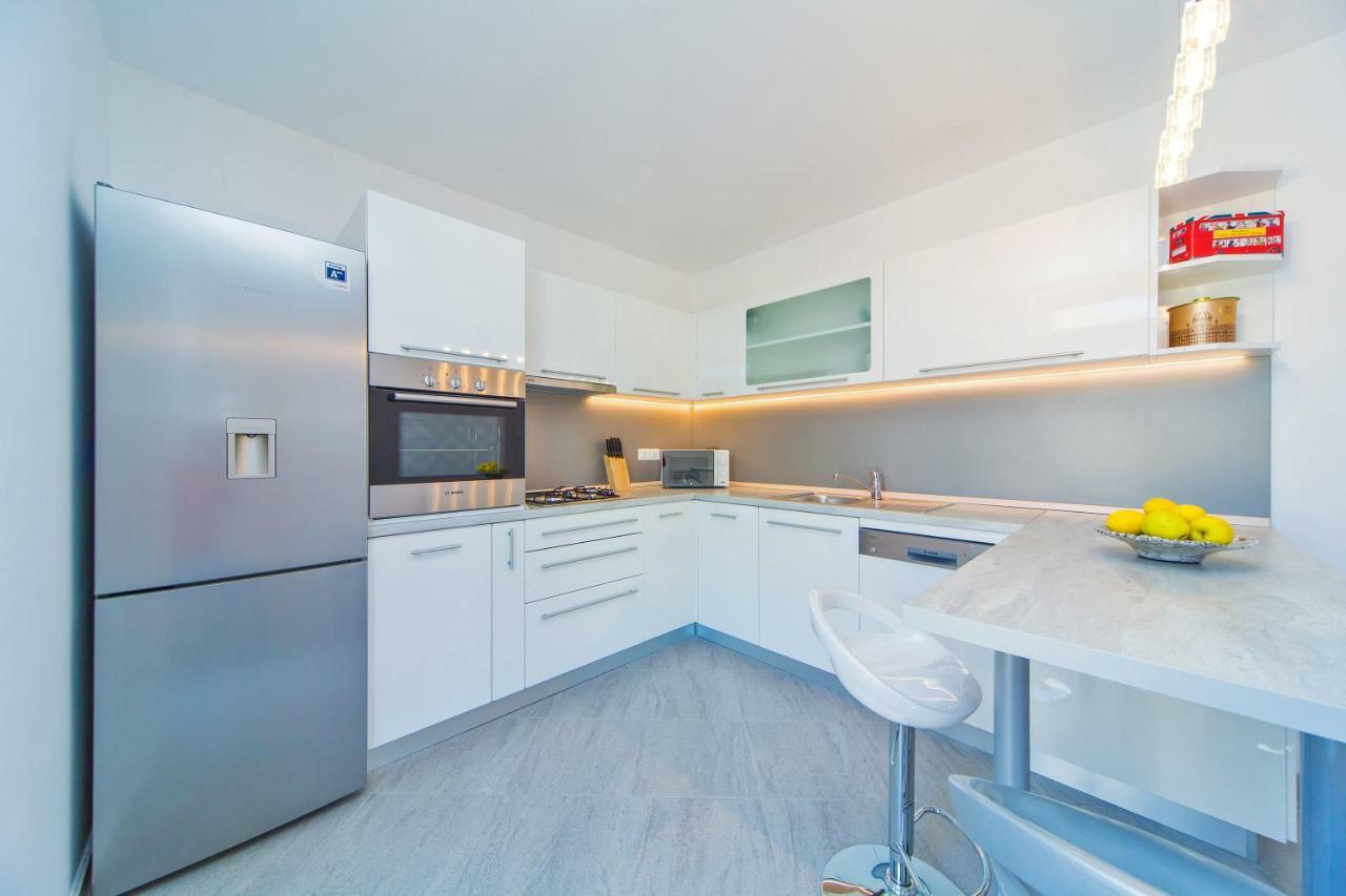 Apartment Residence Narona Млини Екстер'єр фото